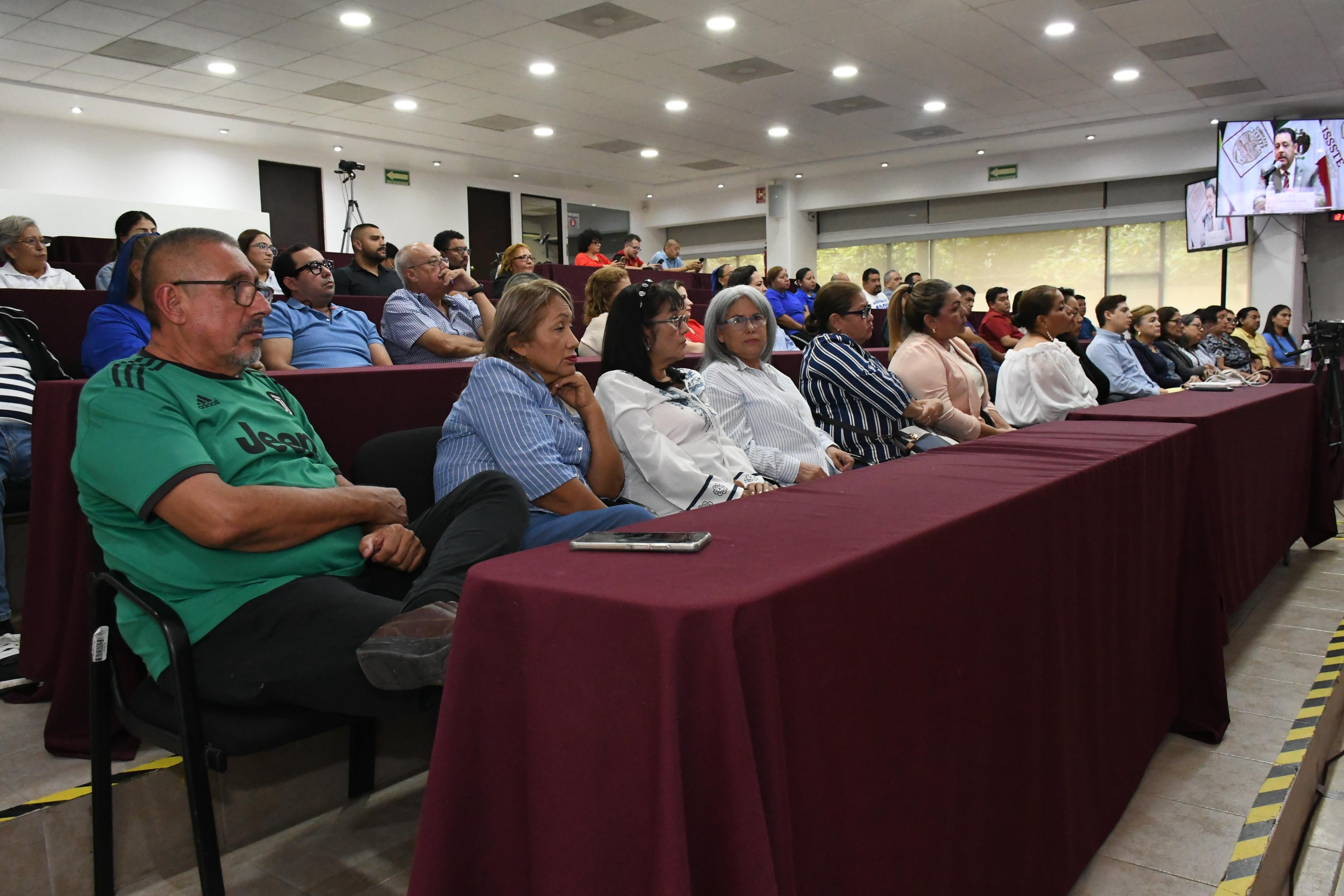 Visita compañeros de Tamaulipas, Sección XXXVII